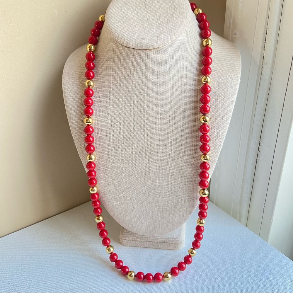 Napier vintage necklace red acrylic beads goldtone accents and foldover clasp